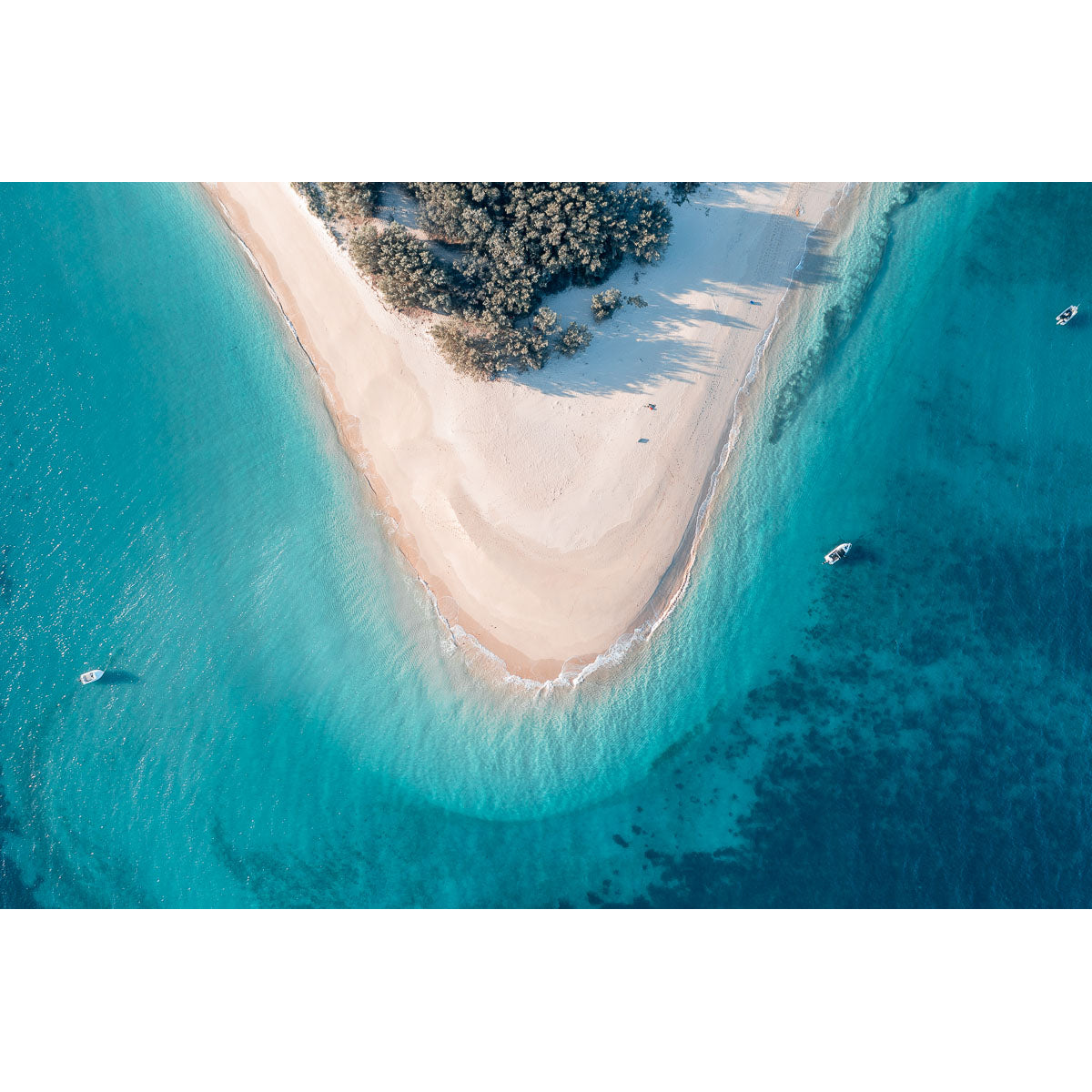 Humpy Island Turquoise - Keppel Islands - Art Print