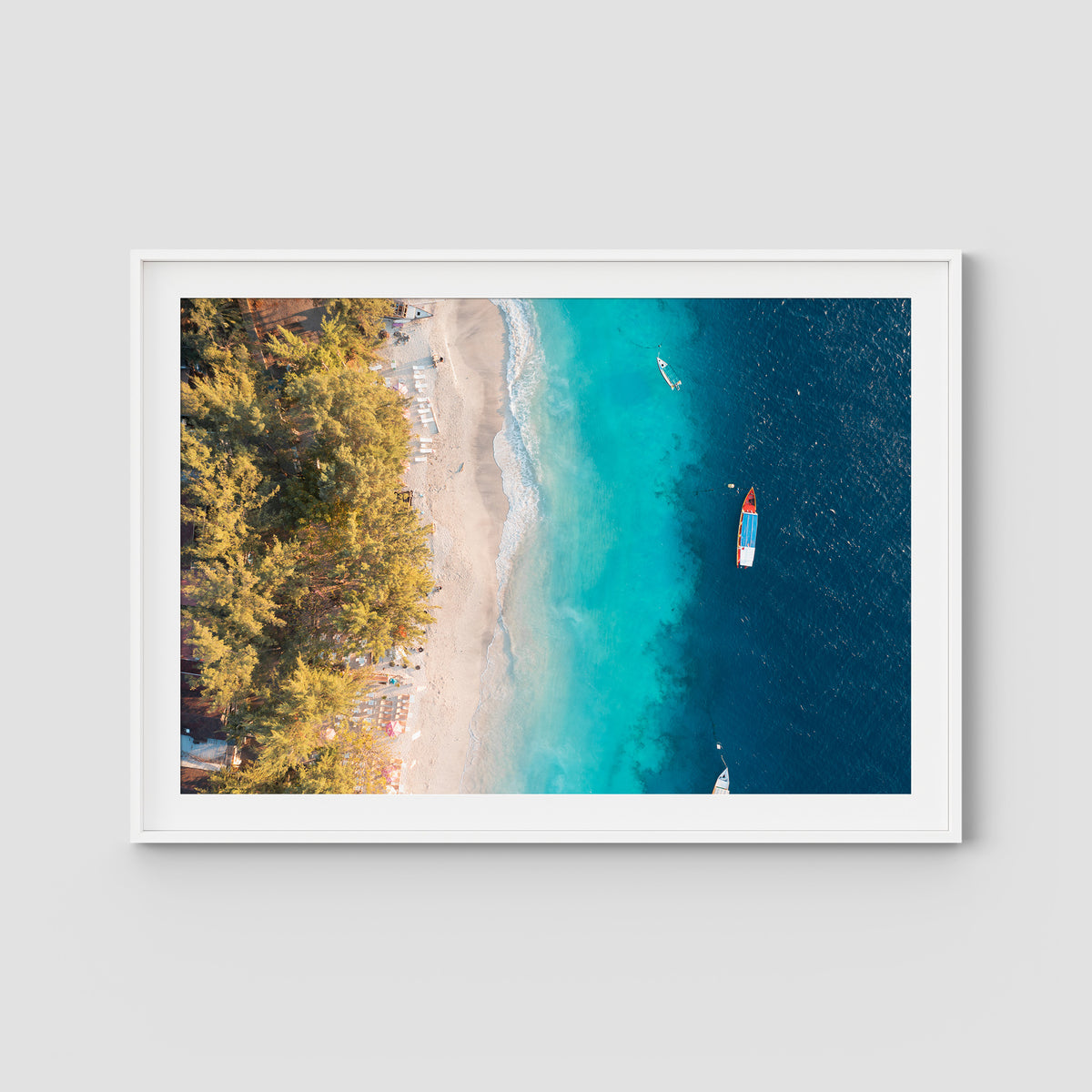 Gili T Tropical - Art Print - Traditional Frame - White - Landscape