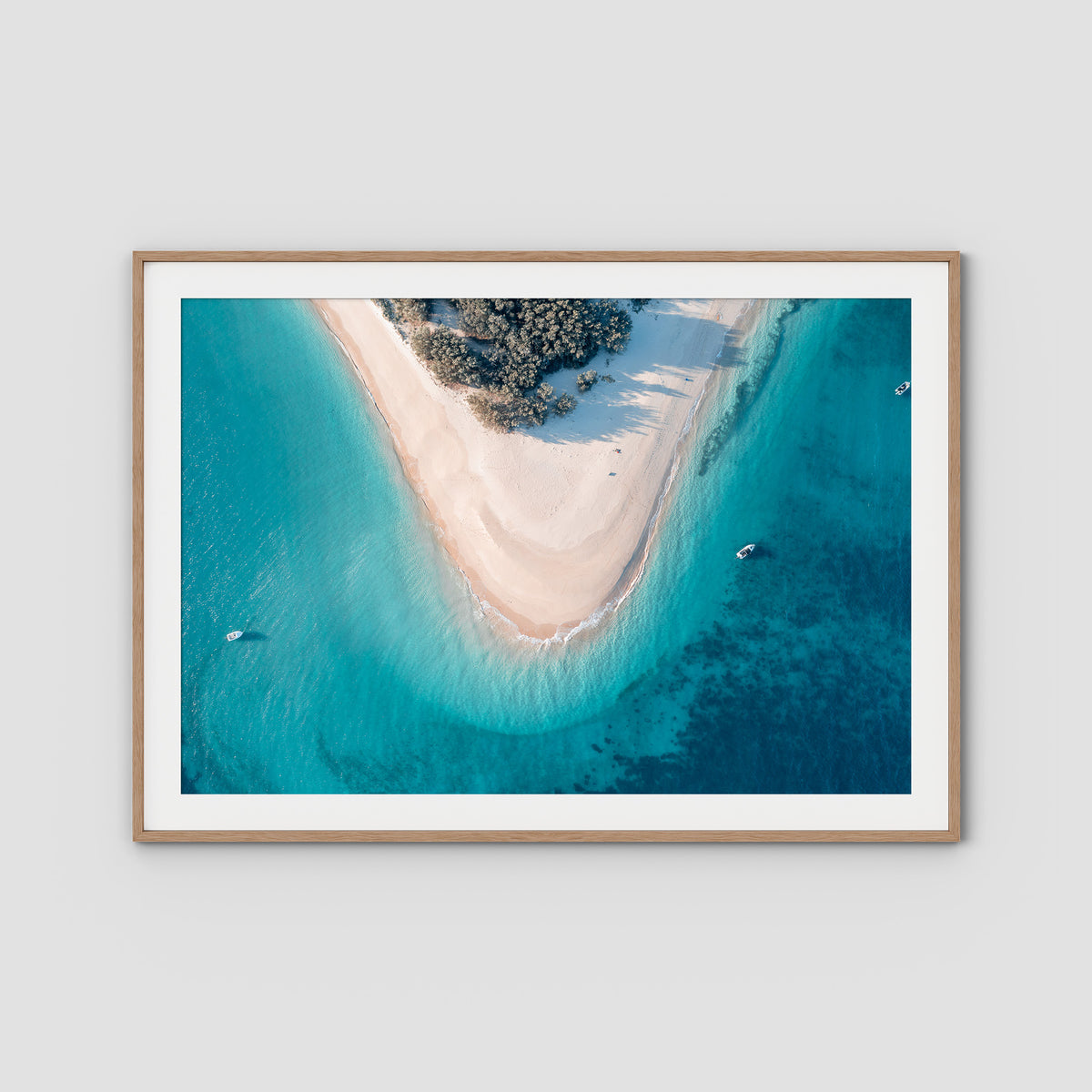 Humpy Island Turquoise - Keppel Islands - Art Print - Traditional Frame - Raw Oak - Landscape