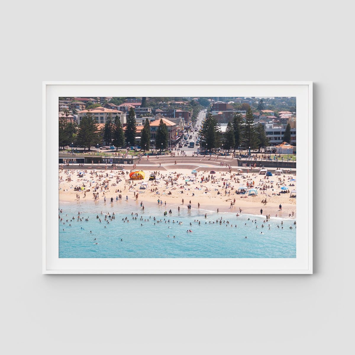 Coogee Beach – Horizon of Motion Print - Traditional Frame - White - Landscape