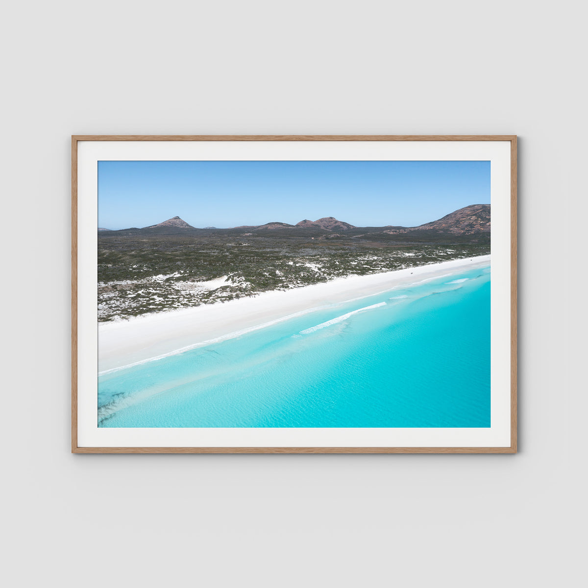 Le Grand Beach ii - Esperance - Art Print - Traditional Frame - Raw Oak - Landscape