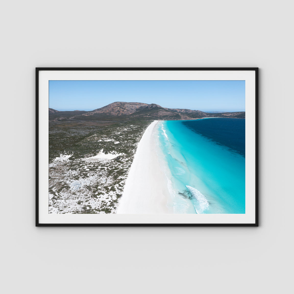Le Grand Beach - Esperance - Art Print - Traditional Frame - Black - Landscape
